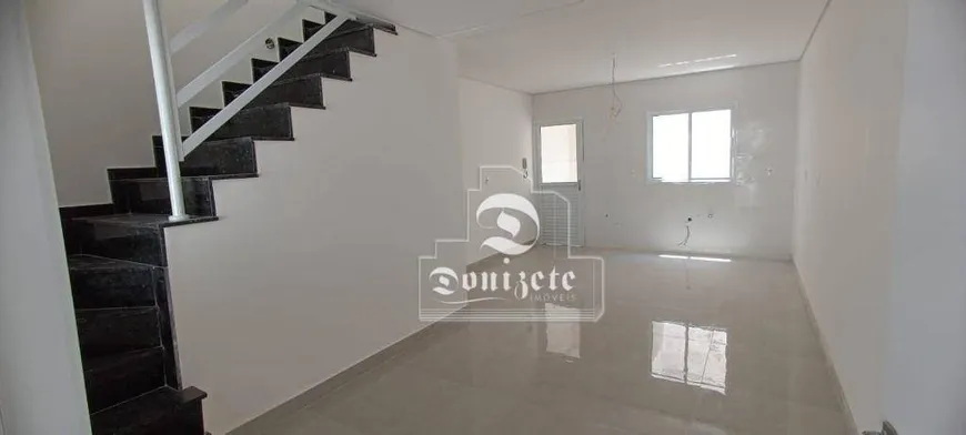 Foto 1 de Sobrado com 3 Quartos para venda ou aluguel, 122m² em Vila Homero Thon, Santo André