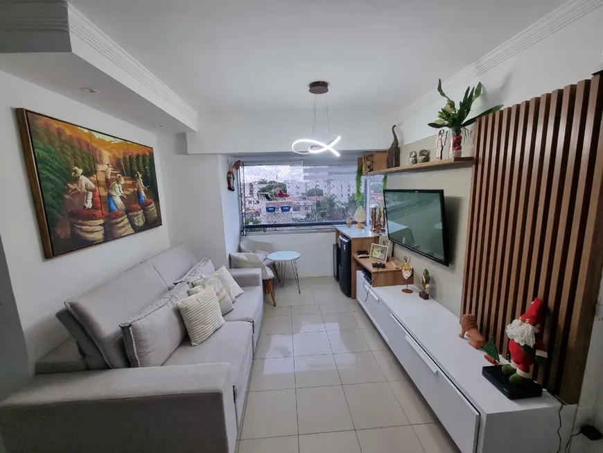 Foto 1 de Apartamento com 3 Quartos à venda, 68m² em Aflitos, Recife