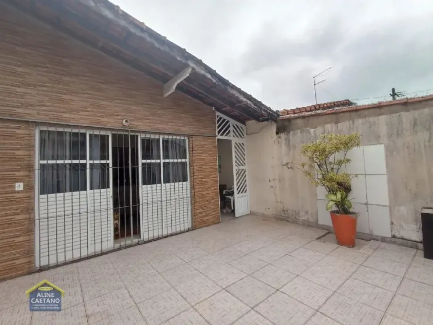 Foto 1 de Casa com 3 Quartos à venda, 95m² em Vila Guilhermina, Praia Grande