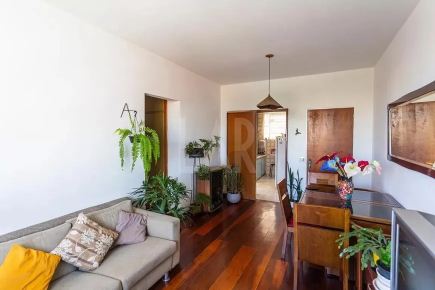 Foto 1 de Apartamento com 2 Quartos à venda, 105m² em Sagrada Família, Belo Horizonte