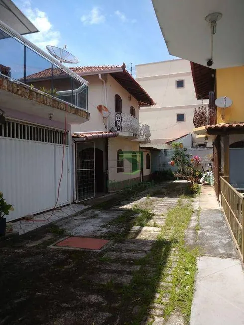 Foto 1 de Casa com 2 Quartos à venda, 61m² em Extensão do Bosque, Rio das Ostras