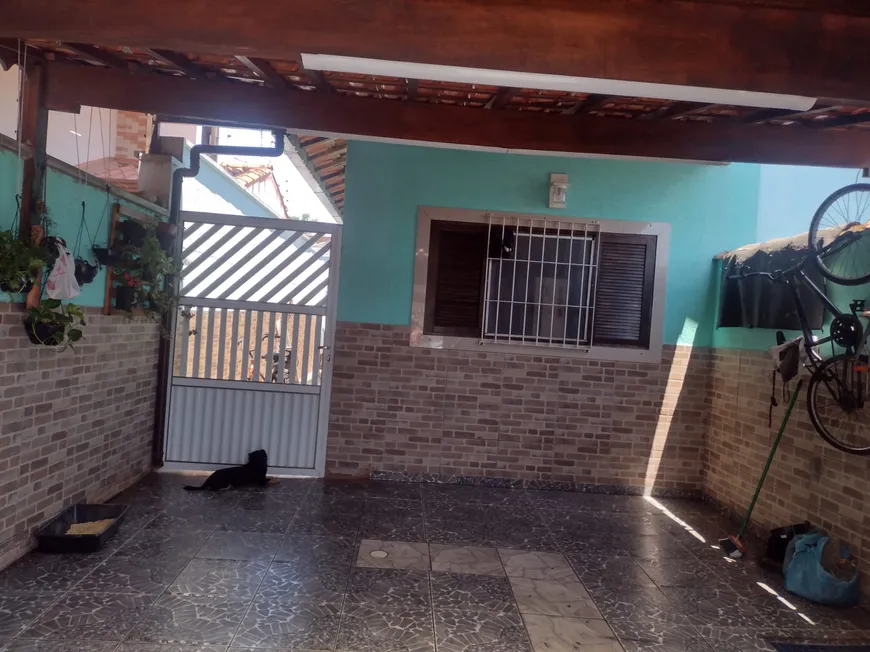 Foto 1 de Casa com 2 Quartos à venda, 93m² em Balneário Gaivota, Itanhaém