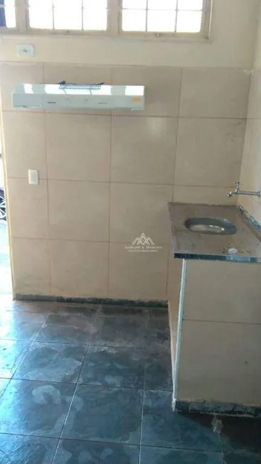 Foto 1 de Kitnet com 1 Quarto para alugar, 25m² em Vila Albertina, Ribeirão Preto