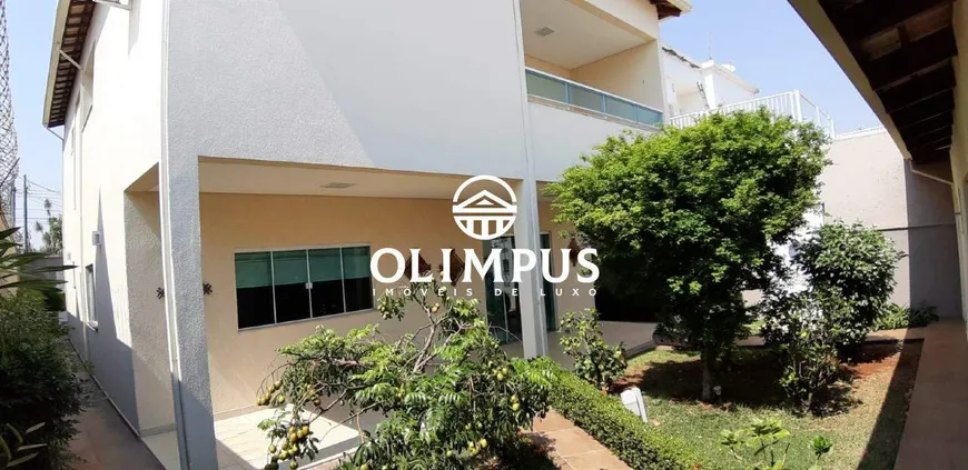 Foto 1 de Casa com 4 Quartos à venda, 300m² em Tabajaras, Uberlândia