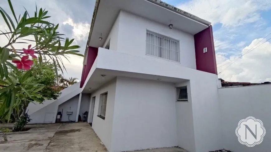 Foto 1 de Sobrado com 2 Quartos à venda, 80m² em Laranjeiras, Itanhaém