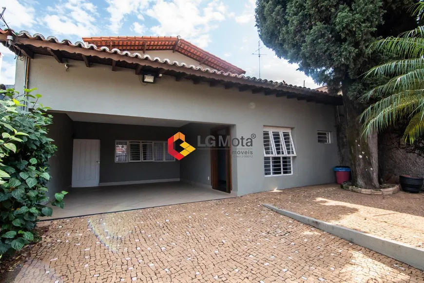 Foto 1 de Sobrado com 6 Quartos à venda, 264m² em Jardim Aurélia, Campinas