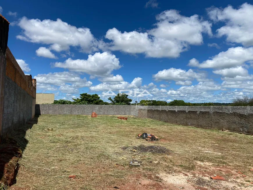 Foto 1 de Lote/Terreno à venda, 230m² em Jardim Veneza, Araraquara