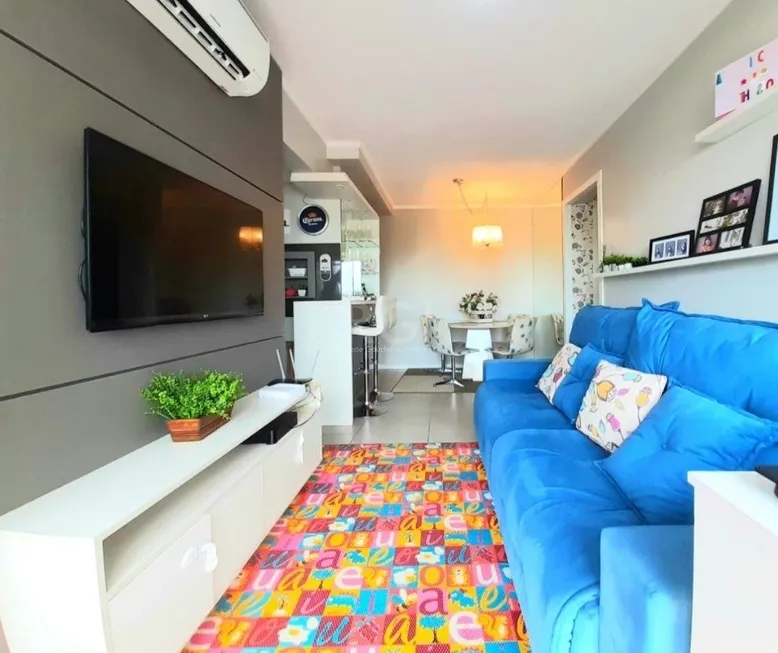 Foto 1 de Apartamento com 2 Quartos à venda, 63m² em Santa Maria Goretti, Porto Alegre