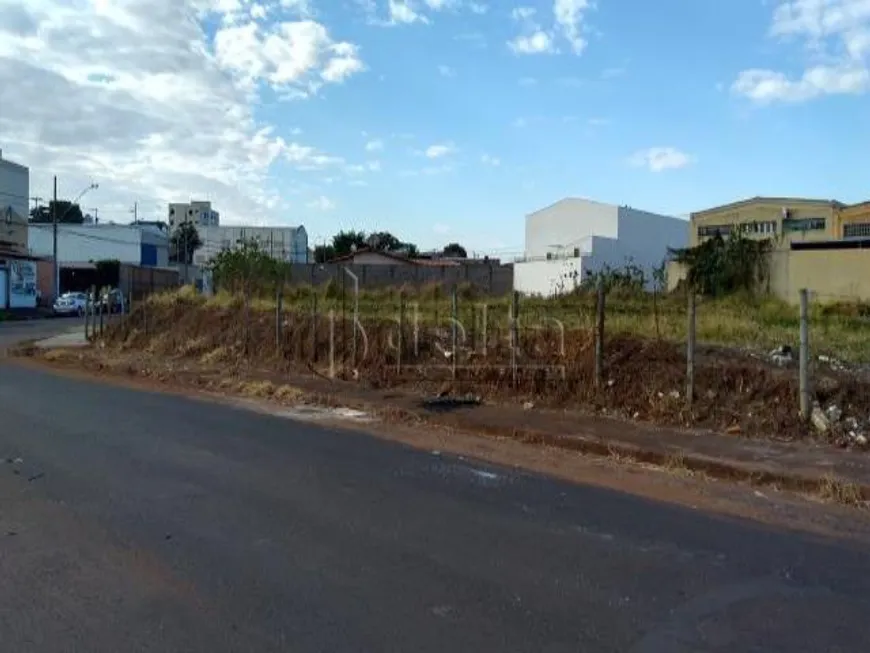 Foto 1 de Lote/Terreno à venda, 492m² em Daniel Fonseca, Uberlândia