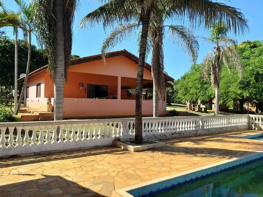 Foto 1 de Fazenda/Sítio com 3 Quartos à venda, 500m² em Jardim Santa Cruz, Tatuí