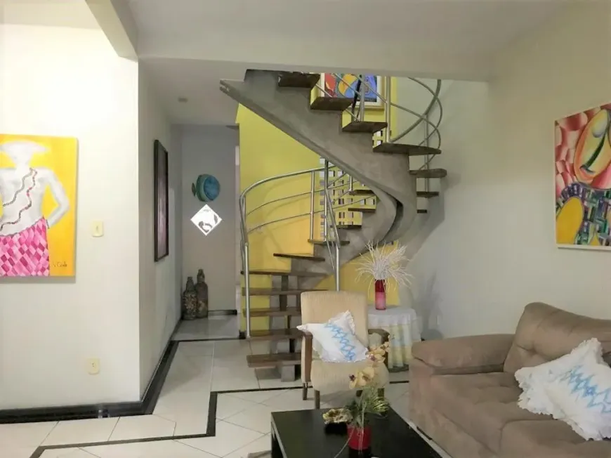 Foto 1 de Sobrado com 4 Quartos à venda, 174m² em Jabotiana, Aracaju