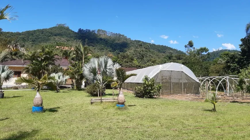 Foto 1 de Fazenda/Sítio com 3 Quartos à venda, 195m² em Centro, Antônio Carlos