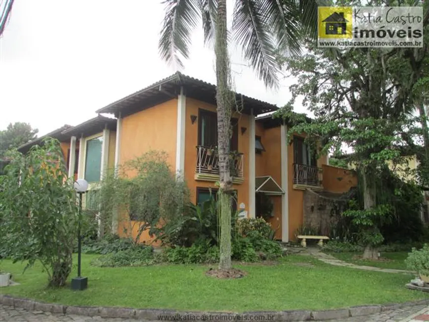 Foto 1 de Casa de Condomínio com 6 Quartos à venda, 650m² em Itaipu, Niterói