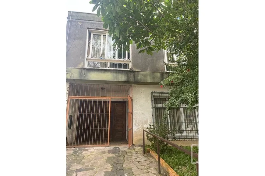 Foto 1 de Casa com 3 Quartos à venda, 179m² em Petrópolis, Porto Alegre