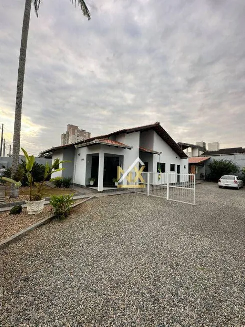 Foto 1 de Casa com 3 Quartos à venda, 200m² em Sao Joao, Itajaí