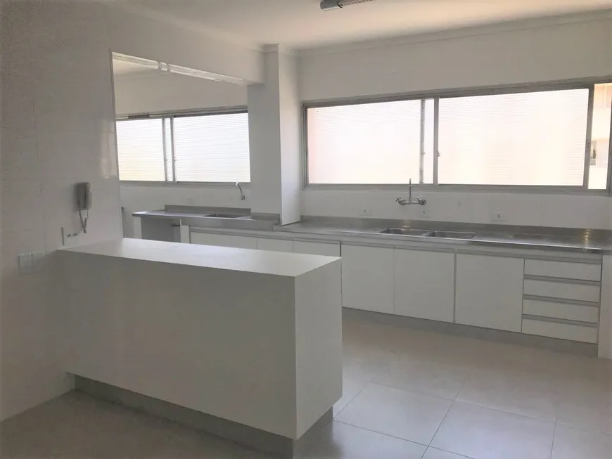 Foto 1 de Apartamento com 3 Quartos à venda, 250m² em Pinheiros, São Paulo