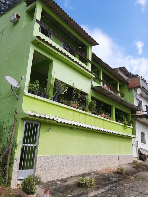 Foto 1 de Sobrado com 4 Quartos à venda, 170m² em Praia do Saco, Mangaratiba