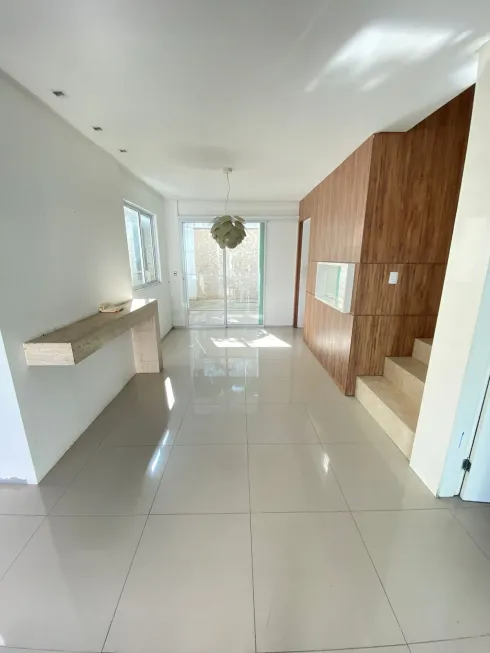 Foto 1 de Casa com 4 Quartos à venda, 80m² em Sapiranga, Fortaleza