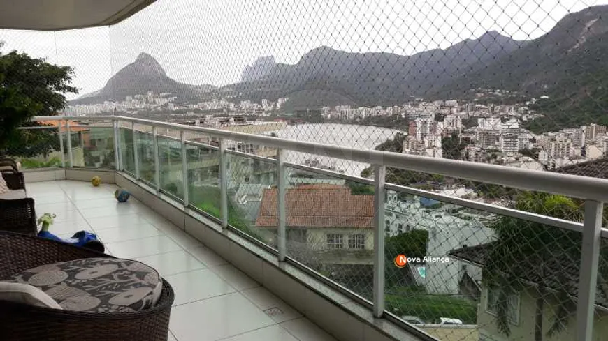 Foto 1 de Apartamento com 3 Quartos à venda, 160m² em Humaitá, Rio de Janeiro