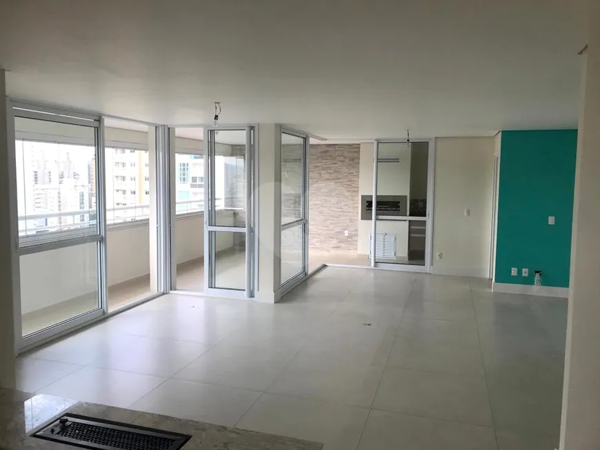 Foto 1 de Apartamento com 3 Quartos à venda, 191m² em Santana, São Paulo