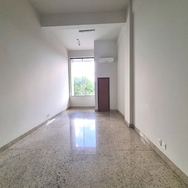 Foto 1 de Sala Comercial para alugar, 30m² em São Luíz, Belo Horizonte