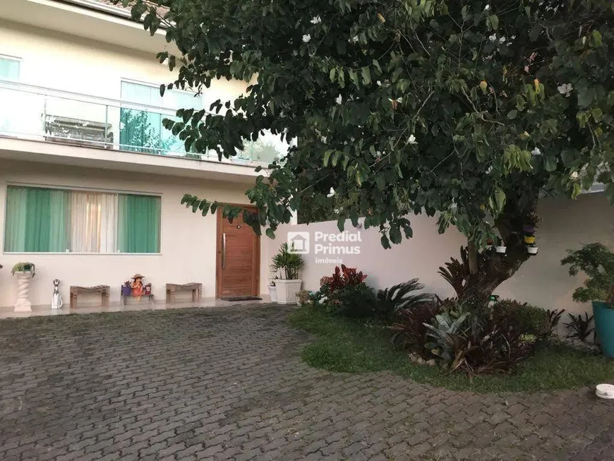 Foto 1 de Casa de Condomínio com 3 Quartos à venda, 204m² em Cascatinha, Nova Friburgo