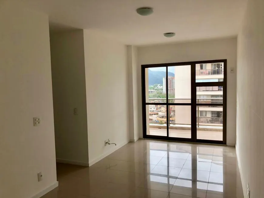 Foto 1 de Apartamento com 2 Quartos à venda, 66m² em Barra da Tijuca, Rio de Janeiro