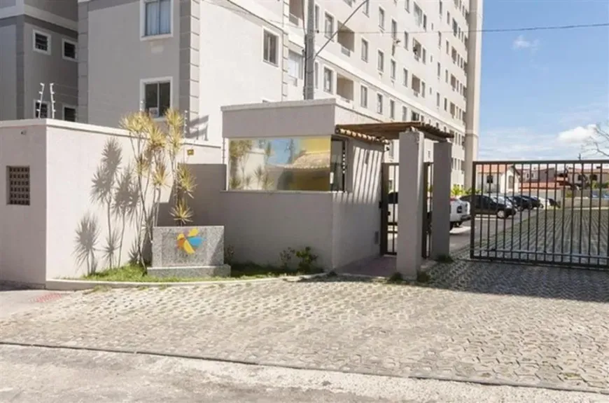 Foto 1 de Apartamento com 2 Quartos à venda, 54m² em Centro, Lauro de Freitas
