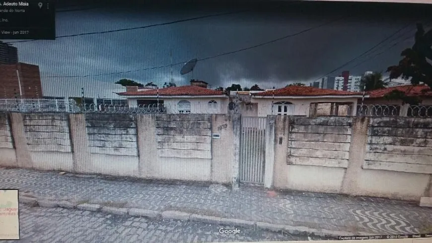 Foto 1 de Casa com 4 Quartos à venda, 990m² em Lagoa Nova, Natal