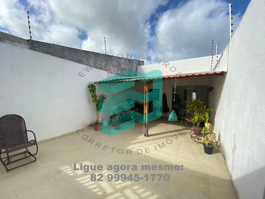 Foto 1 de Casa com 2 Quartos à venda, 75m² em Antares, Maceió