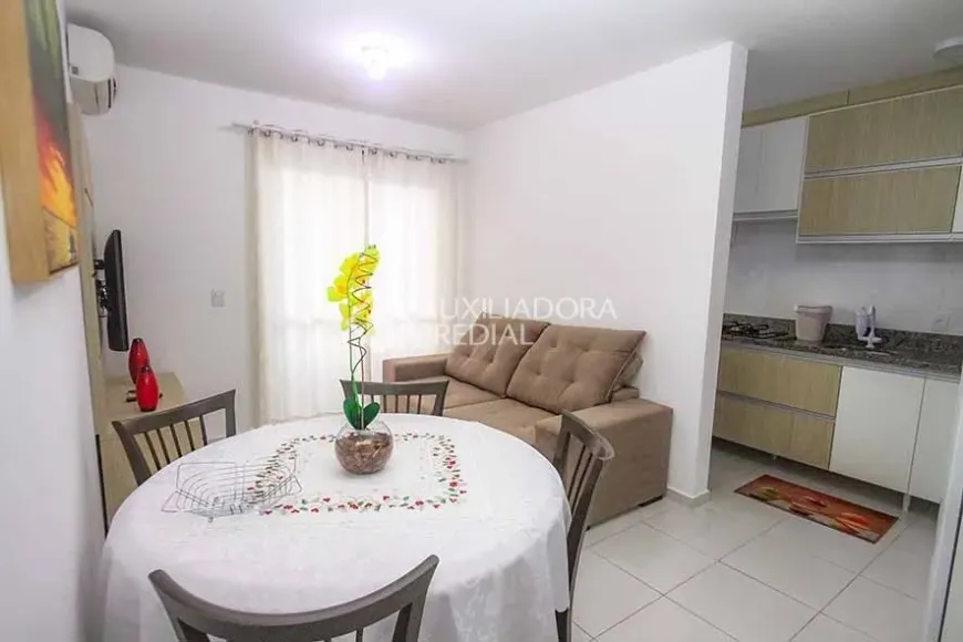 Foto 1 de Apartamento com 2 Quartos à venda, 55m² em Canasvieiras, Florianópolis