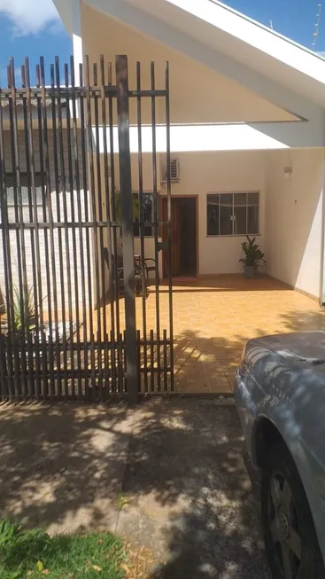 Foto 1 de Casa com 2 Quartos à venda, 94m² em Jardim Monte Rei, Maringá