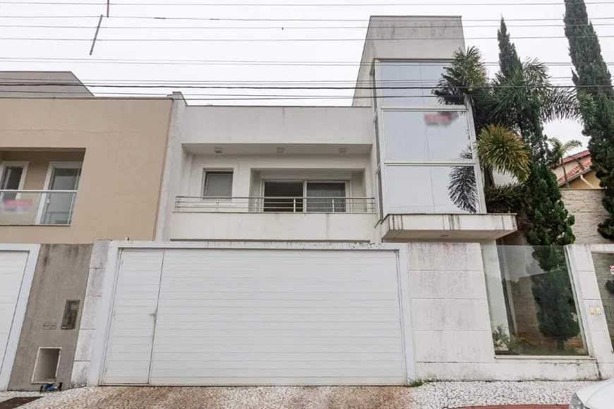 Foto 1 de Casa com 3 Quartos à venda, 177m² em Praia dos Amores, Balneário Camboriú