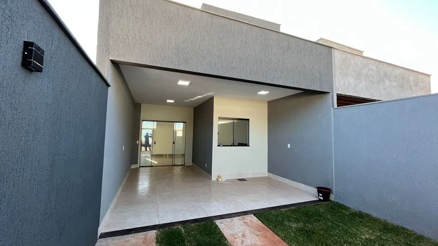 Foto 1 de Sobrado com 3 Quartos à venda, 125m² em Jardim Balneario, Goiânia