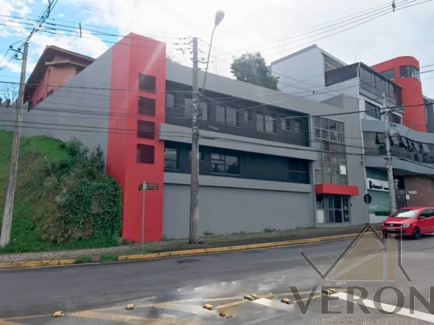 Foto 1 de Sala Comercial com 3 Quartos à venda, 720m² em Lourdes, Caxias do Sul
