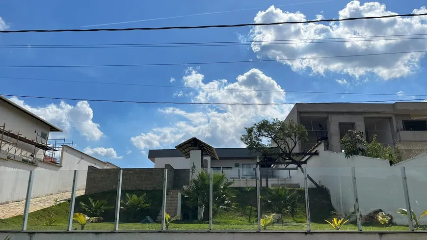 Foto 1 de Casa com 3 Quartos à venda, 350m² em Quintas da Jangada 2 Secao, Ibirite