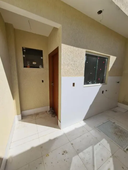 Foto 1 de Casa com 2 Quartos à venda, 80m² em da Luz, Nova Iguaçu