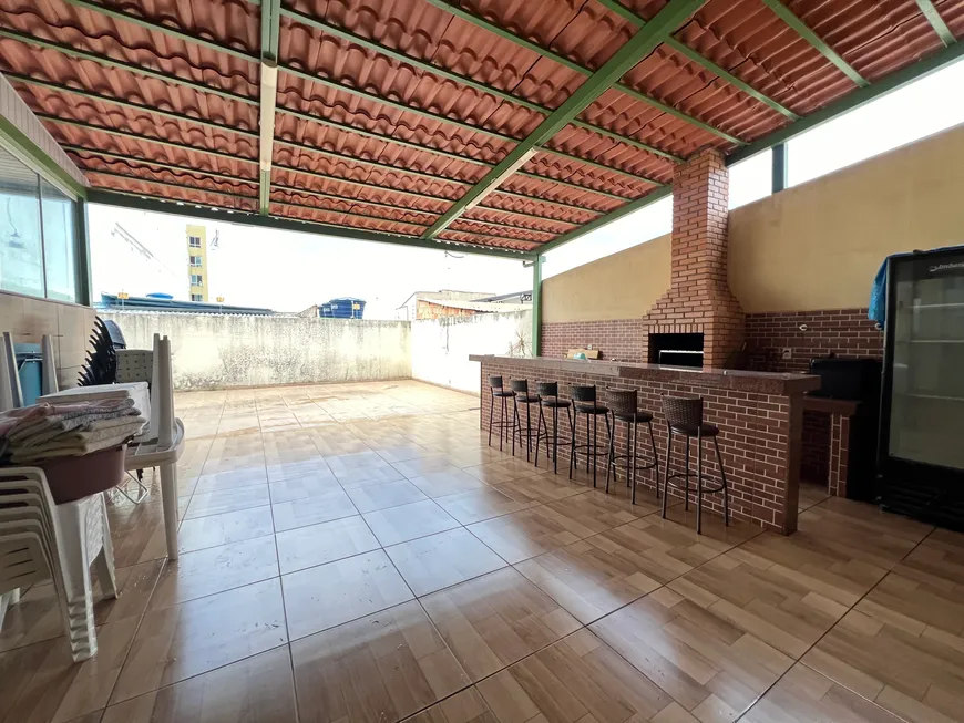 Foto 1 de Casa com 4 Quartos à venda, 244m² em Taguatinga Norte, Brasília