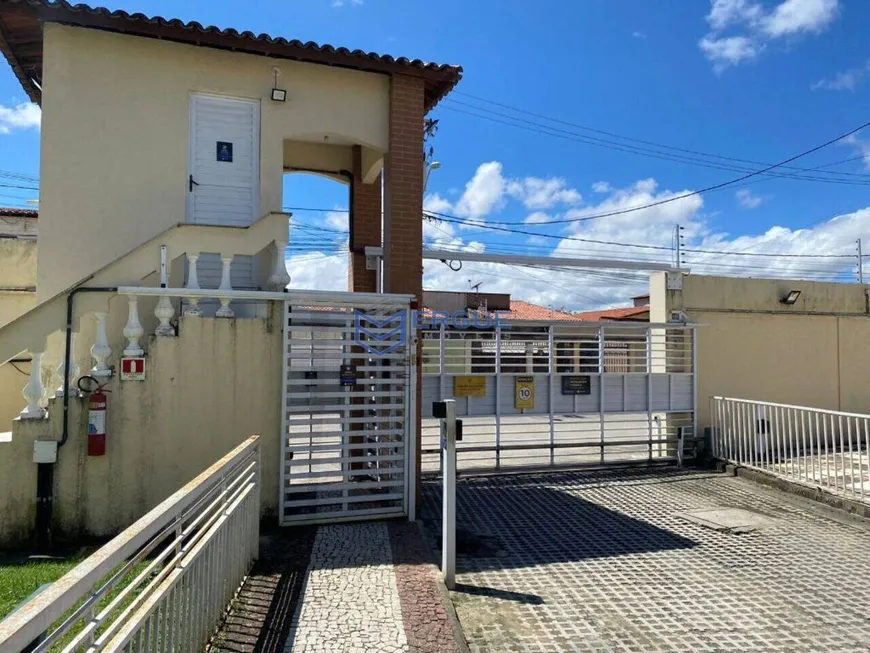 Foto 1 de Sobrado com 2 Quartos à venda, 63m² em Siqueira, Fortaleza