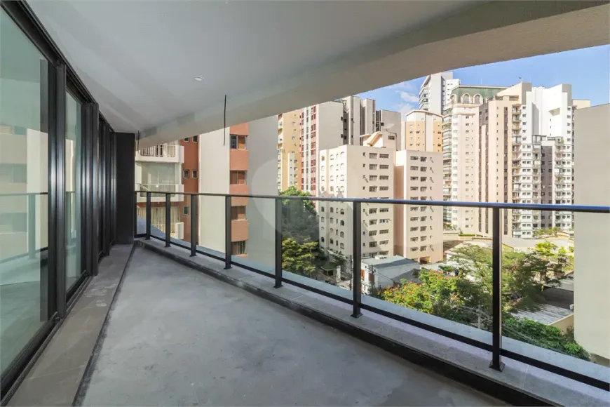 Foto 1 de Apartamento com 3 Quartos à venda, 152m² em Vila Olímpia, São Paulo