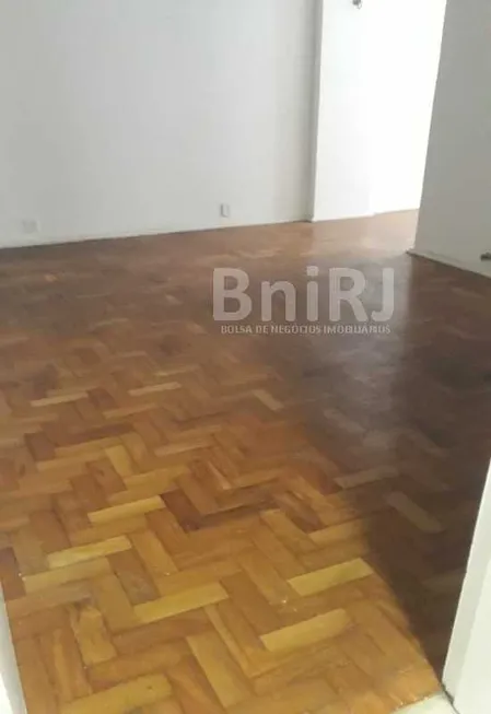 Foto 1 de Apartamento com 1 Quarto à venda, 58m² em Centro, Petrópolis