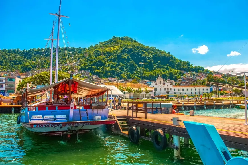 Foto 1 de Casa com 5 Quartos à venda, 590m² em Ponta Leste, Angra dos Reis