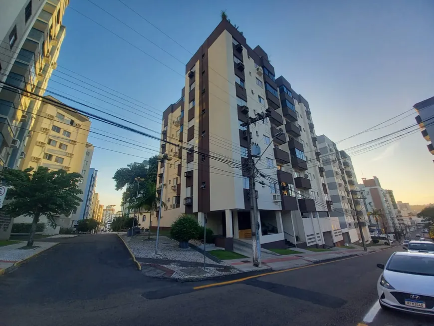 Foto 1 de Apartamento com 3 Quartos à venda, 108m² em Comerciario, Criciúma