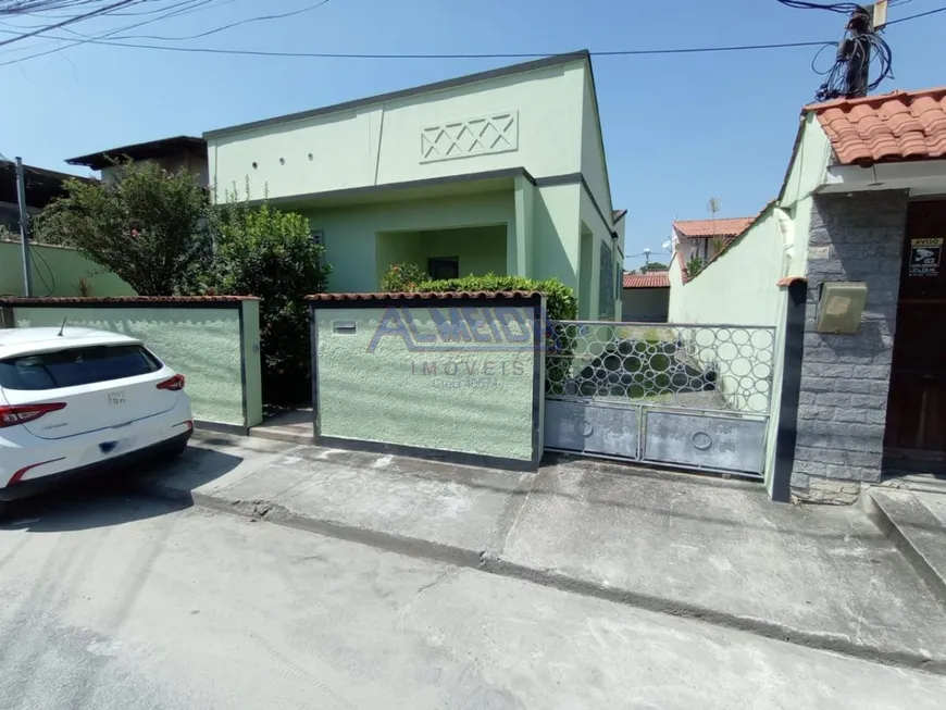 Foto 1 de Casa com 2 Quartos à venda, 145m² em Camarão, São Gonçalo