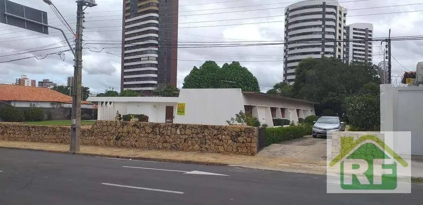 Foto 1 de Casa com 4 Quartos para venda ou aluguel, 700m² em Jóquei, Teresina