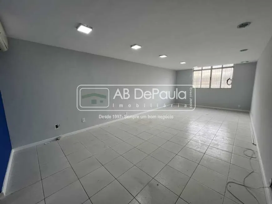 Foto 1 de Sala Comercial para alugar, 46m² em Jardim Sulacap, Rio de Janeiro