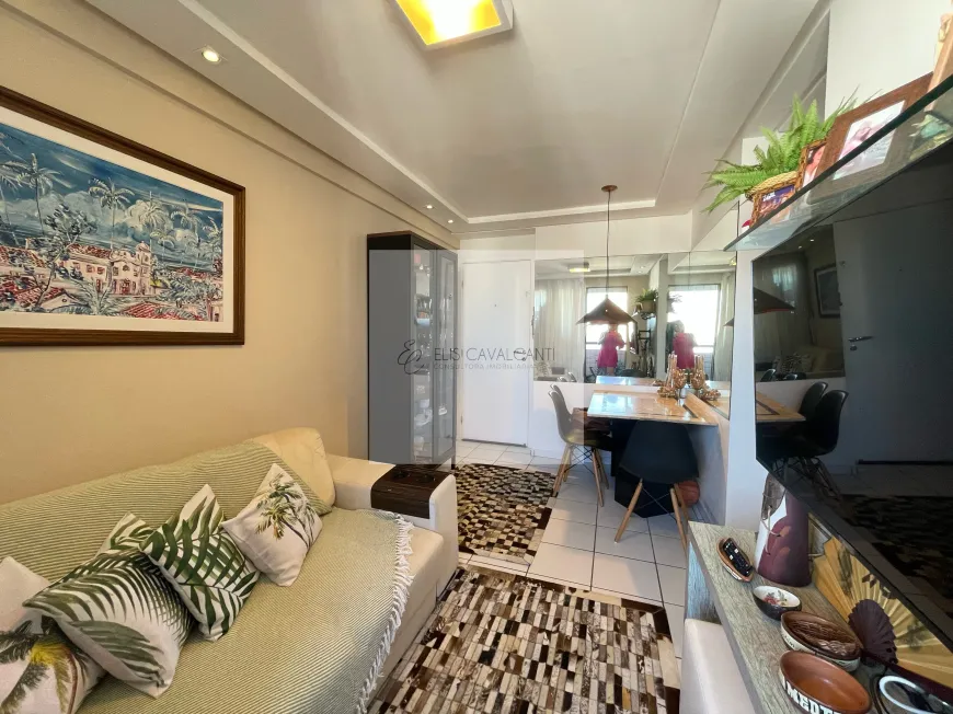 Foto 1 de Apartamento com 2 Quartos à venda, 43m² em Boa Viagem, Recife