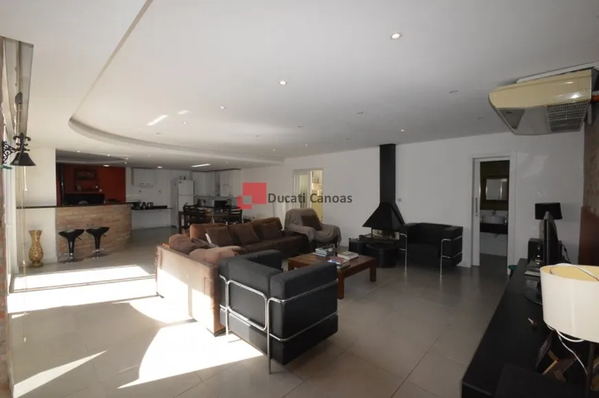Foto 1 de Casa com 4 Quartos para alugar, 250m² em Igara, Canoas