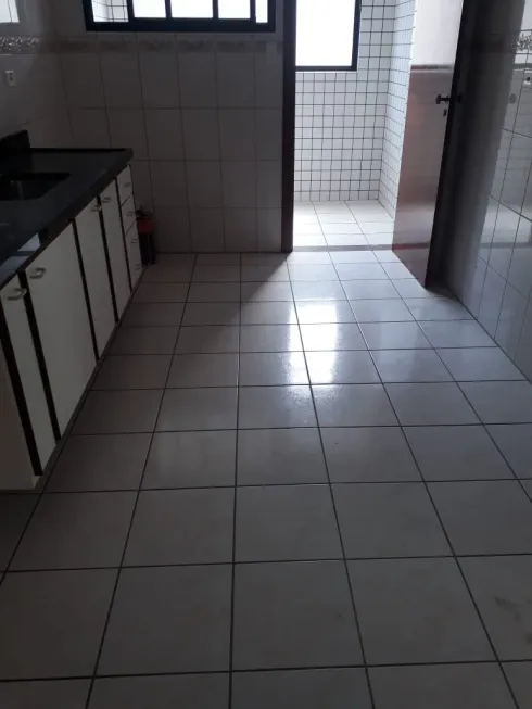 Foto 1 de Apartamento com 2 Quartos para alugar, 110m² em Campo Grande, Santos