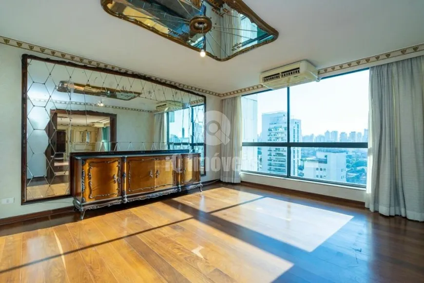 Foto 1 de Apartamento com 5 Quartos à venda, 474m² em Higienópolis, São Paulo